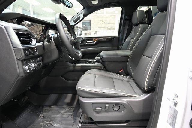 New 2026 GMC Yukon XL Elevation w/ Elevation Premium Package image 8
