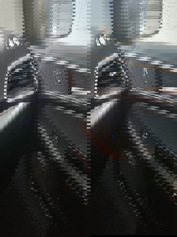 Used 2024 Ford Edge SEL w/ Sport Appearance Package image 20