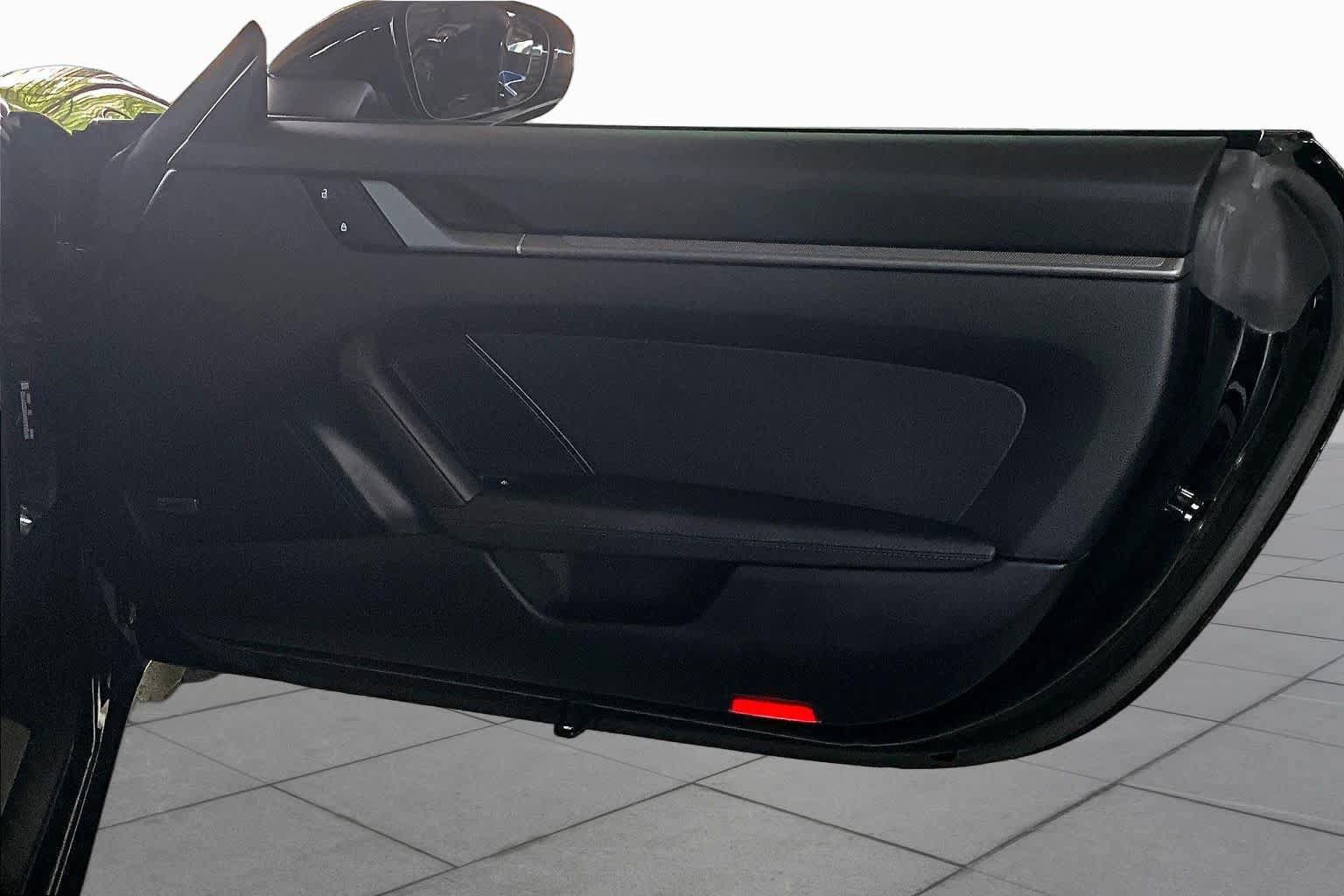 Used 2024 Porsche 911 Carrera RWD image 21