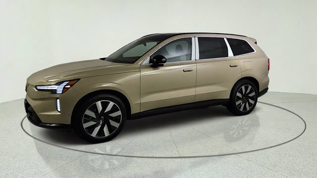 New 2026 Volvo EX90 Ultra AWD/4WD image 3