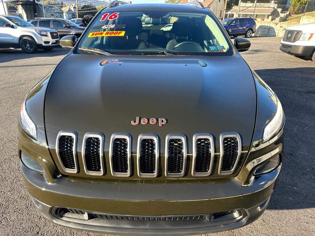 Used 2016 Jeep Cherokee 75th Anniversary image 9