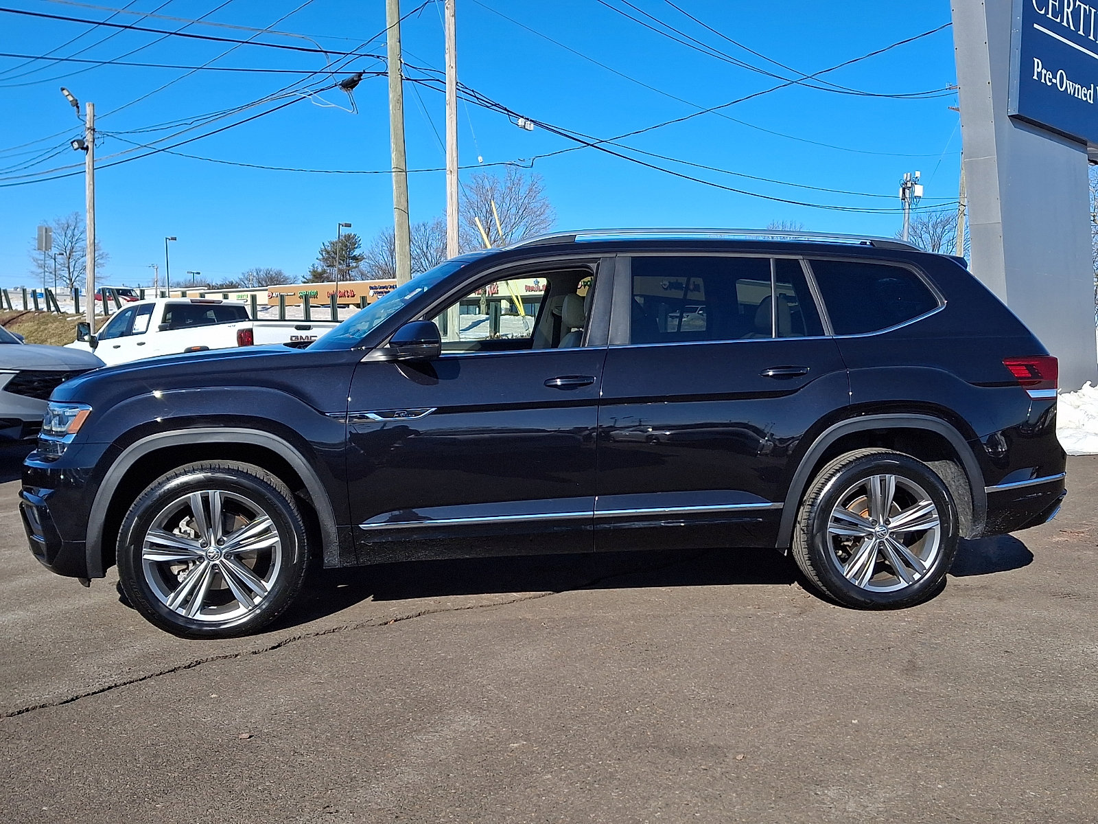Used 2019 Volkswagen Atlas SE w/ Panoramic Sunroof Package image 7