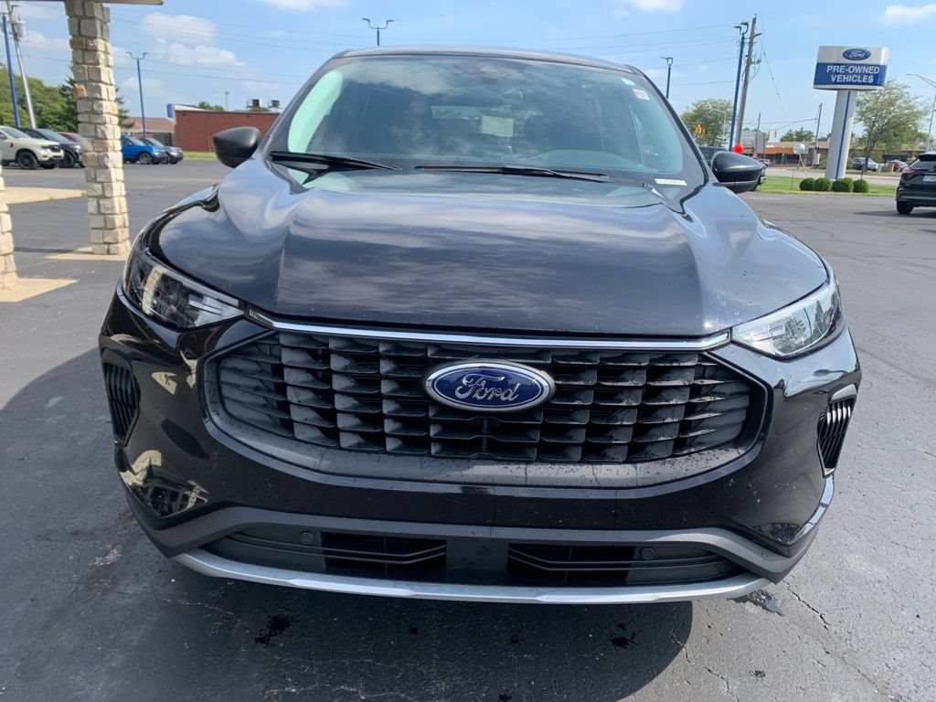 Used 2023 Ford Escape Active AWD/4WD image 9