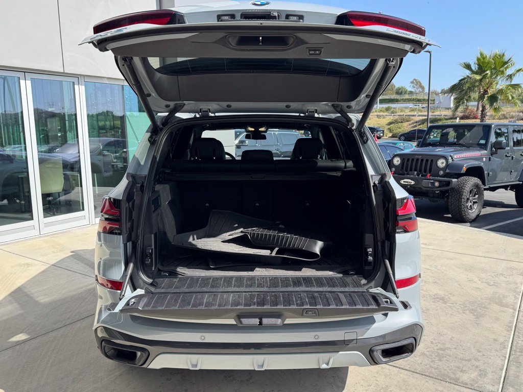 Used 2024 BMW X5 sDrive40i w/ M Sport Package RWD image 10