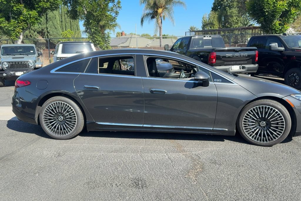 Used 2023 Mercedes-Benz EQS 580 4MATIC Sedan image 4