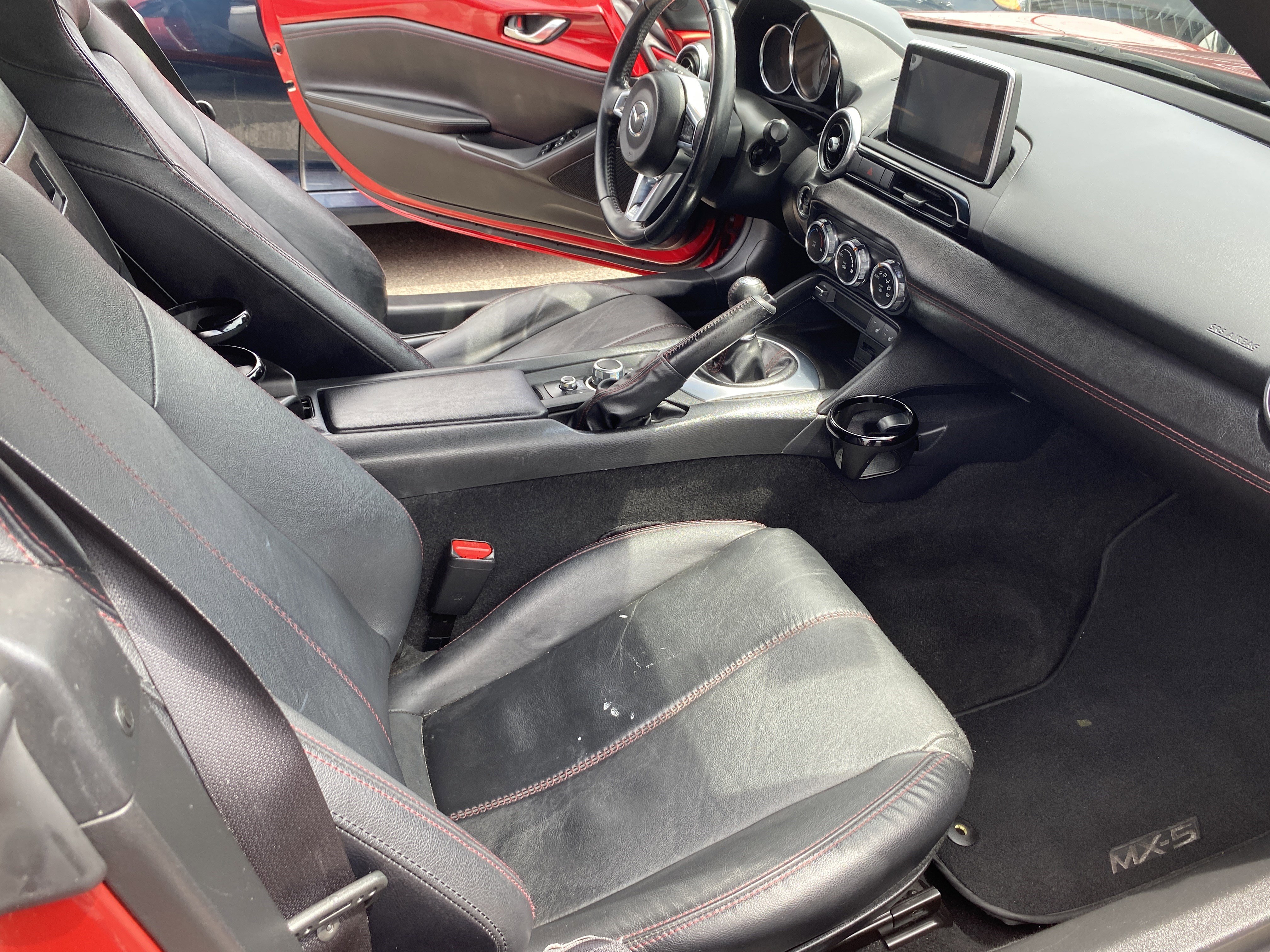 Used 2017 MAZDA MX-5 Miata RF Grand Touring image 16