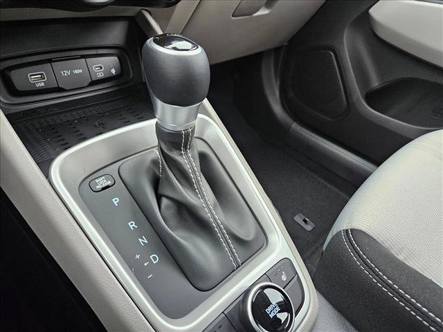 New 2026 Hyundai Venue SEL FWD image 13