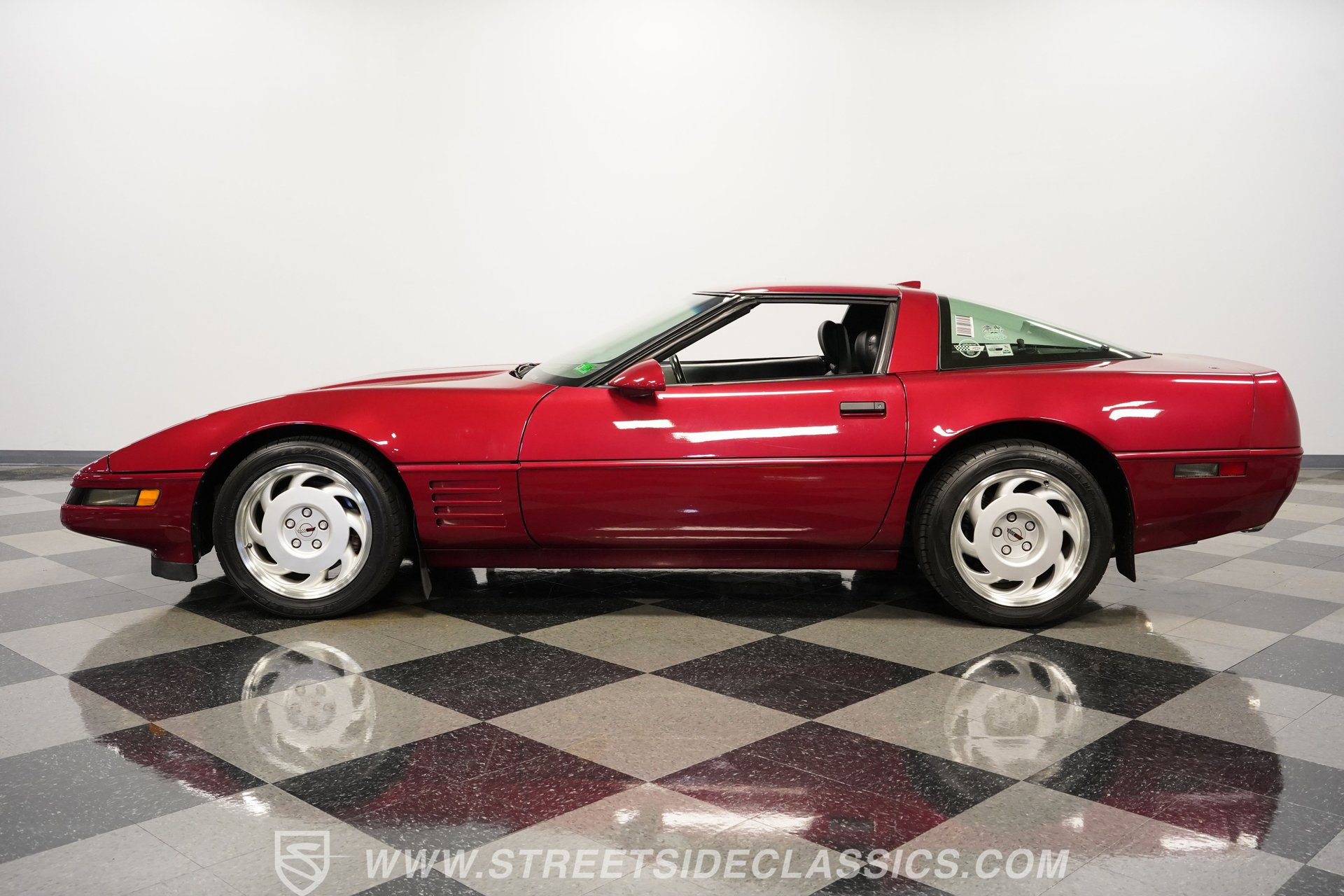 Used 1991 Chevrolet Corvette ZR-1 RWD image 8