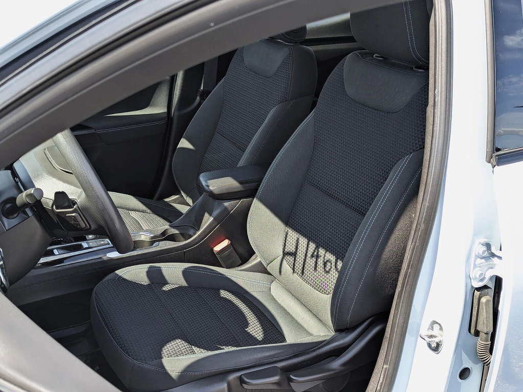 Certified 2023 Chevrolet Bolt EUV LT FWD image 28
