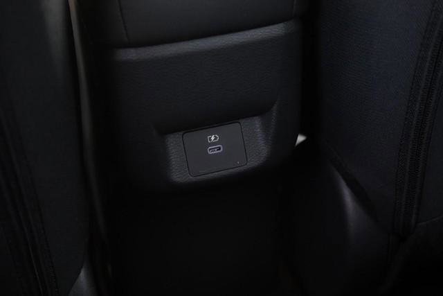 New 2025 Nissan Versa SR w/ Trunk Package image 20