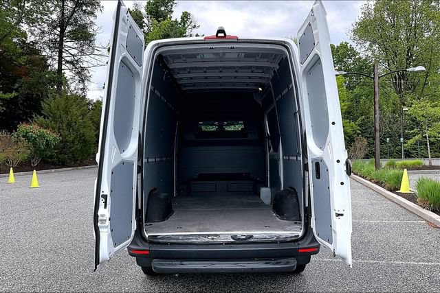 Used 2025 Mercedes-Benz Sprinter 2500 image 18