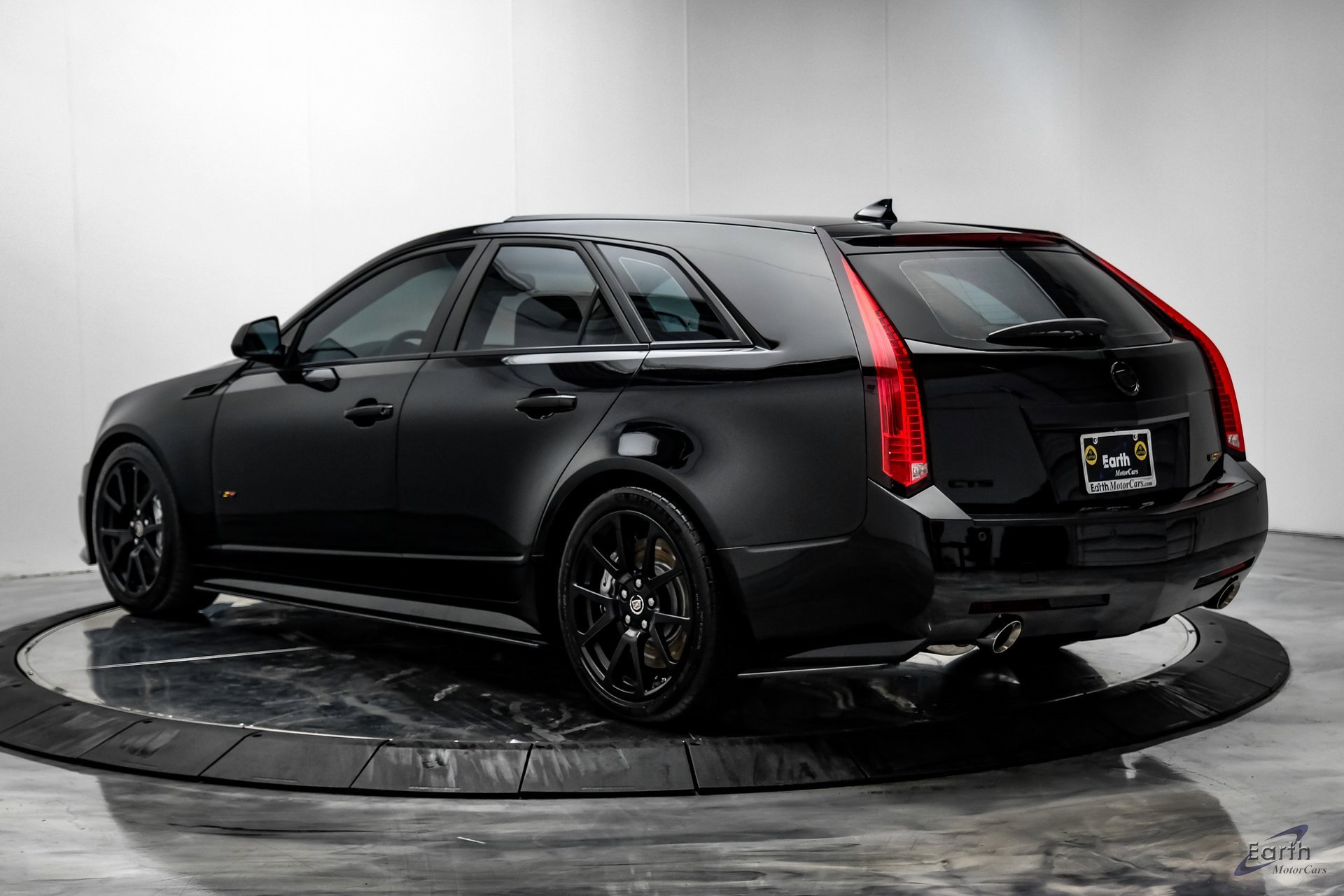 Used 2013 Cadillac CTS V image 8