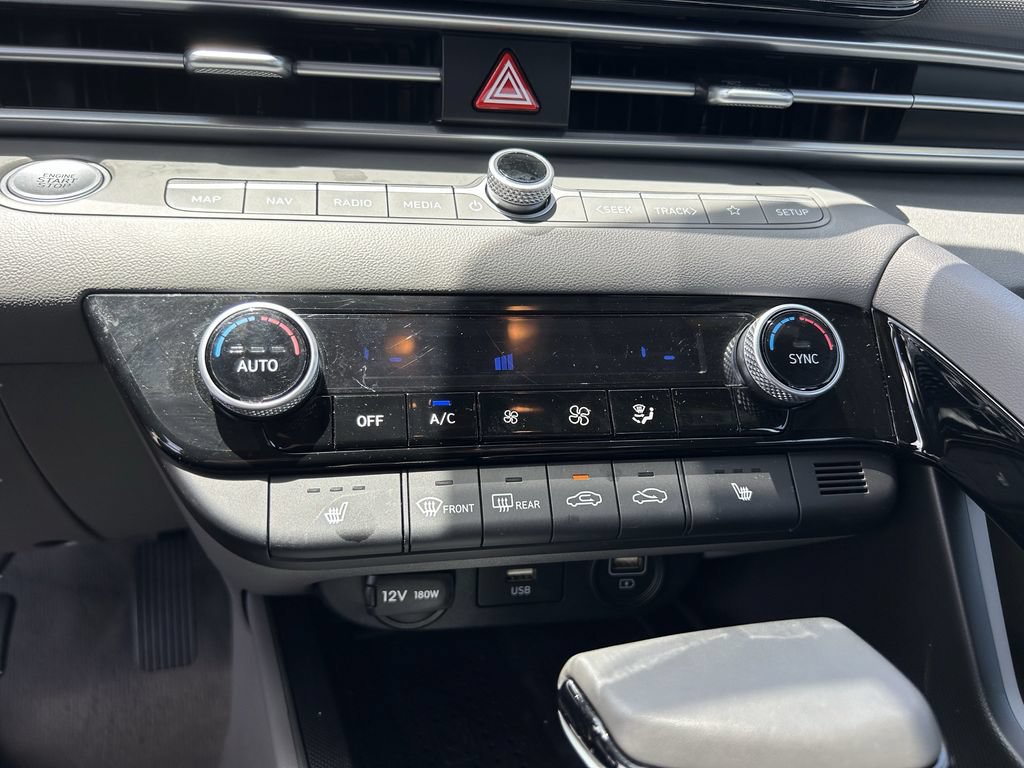 Certified 2023 Hyundai Elantra SEL w/ Convenience Package FWD image 27