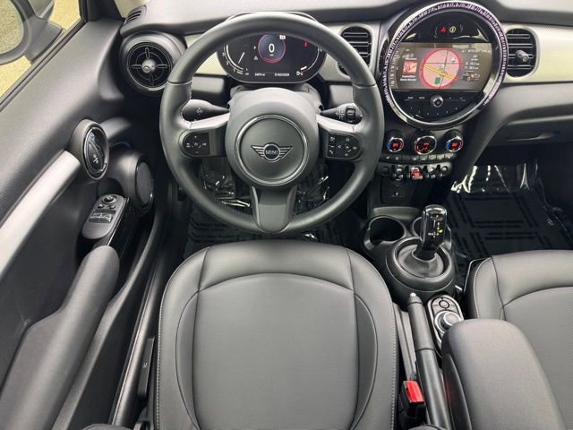 Certified 2024 MINI Cooper 2-Door Hardtop FWD image 20