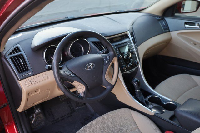 Used 2011 Hyundai Sonata GLS FWD image 23