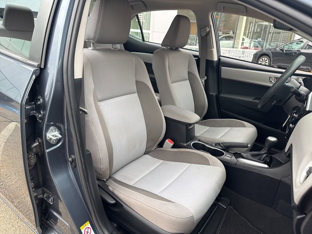 Used 2017 Toyota Corolla LE w/ Carpet Mat Package (TMS) image 18