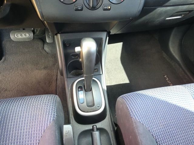 Used 2011 Nissan Versa SL w/ Premium Pkg image 18