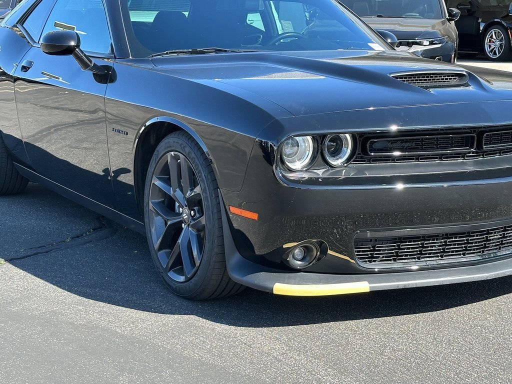 Certified 2022 Dodge Challenger R/T w/ Blacktop Package image 11