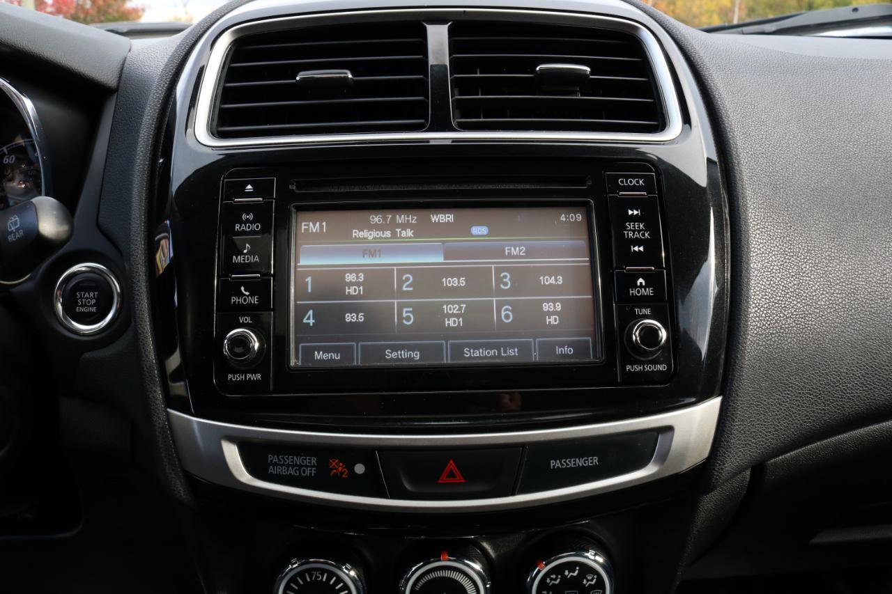 Used 2017 Mitsubishi Outlander Sport SEL AWD/4WD image 27