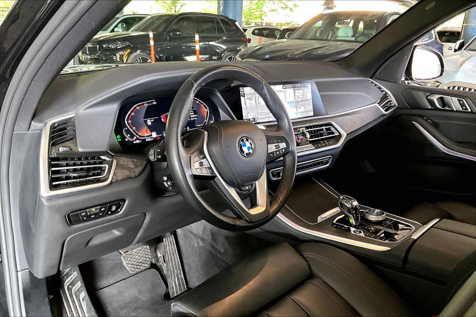 Used 2022 BMW X5 sDrive40i w/ Executive Package RWD image 17