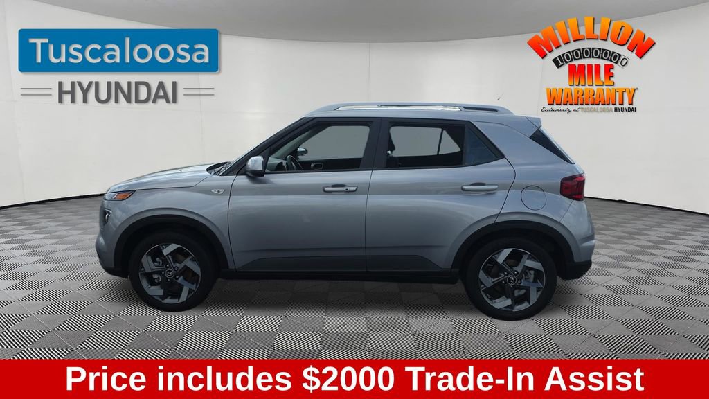 Used 2024 Hyundai Venue SEL image 4