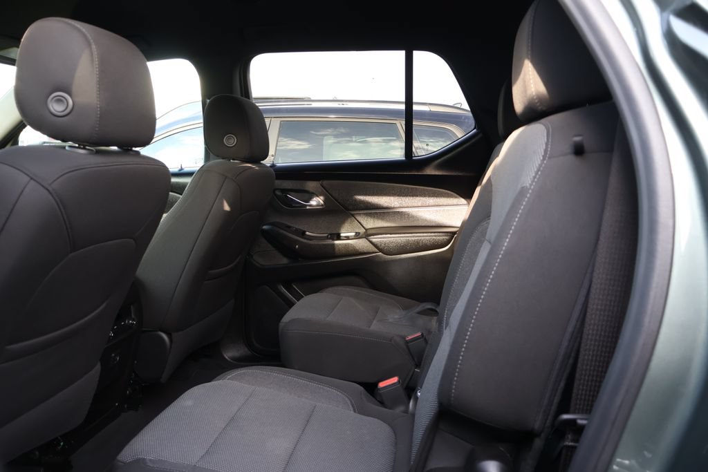 Used 2023 Chevrolet Traverse LT FWD image 30