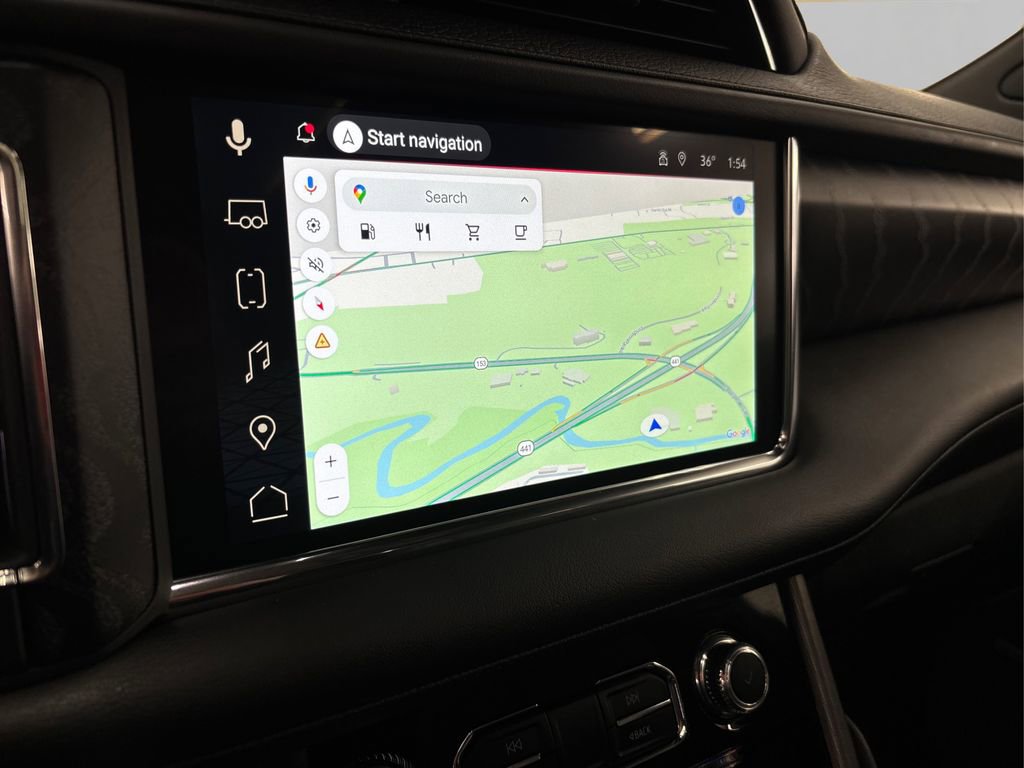 Used 2024 GMC Yukon XL Denali image 34