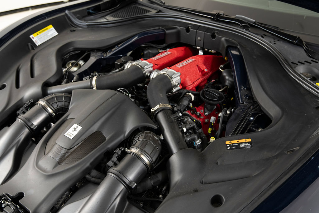 Certified 2024 Ferrari Roma Spider RWD image 40