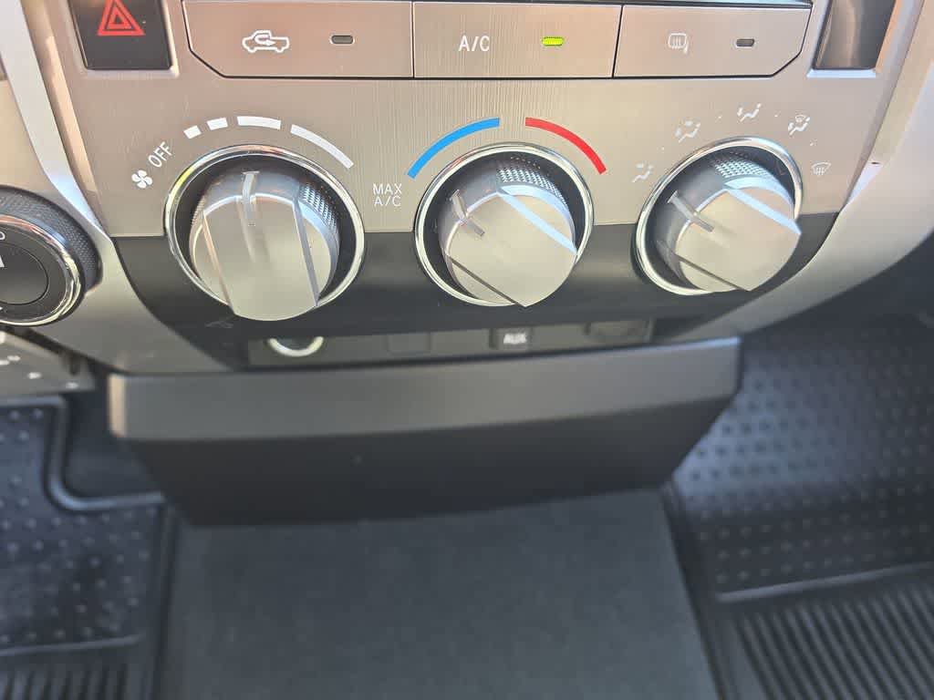 Used 2014 Toyota Tundra SR5 AWD/4WD image 18