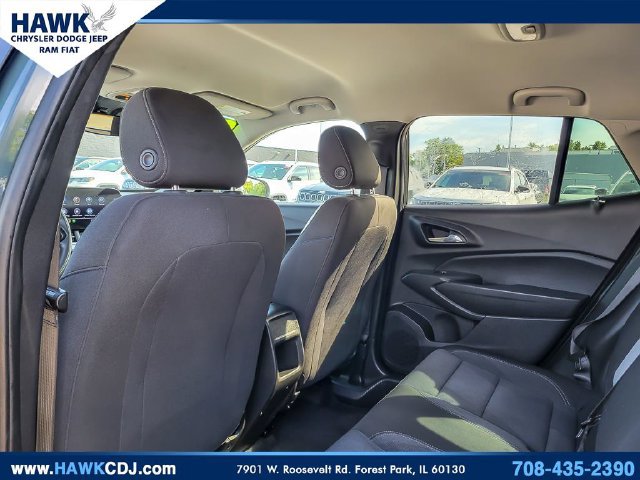 Used 2025 Chevrolet Trax LS w/ LS Convenience Package FWD image 11