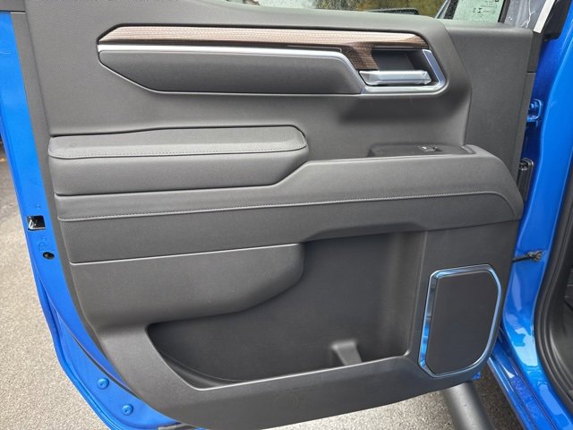 New 2026 Chevrolet Silverado 1500 LT w/ LPO, Dark Essentials Package image 17