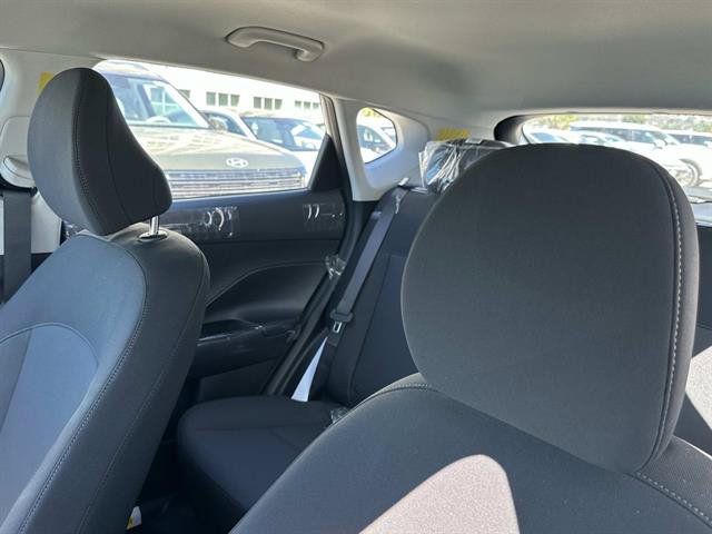 New 2027 Hyundai Kona SE FWD image 22