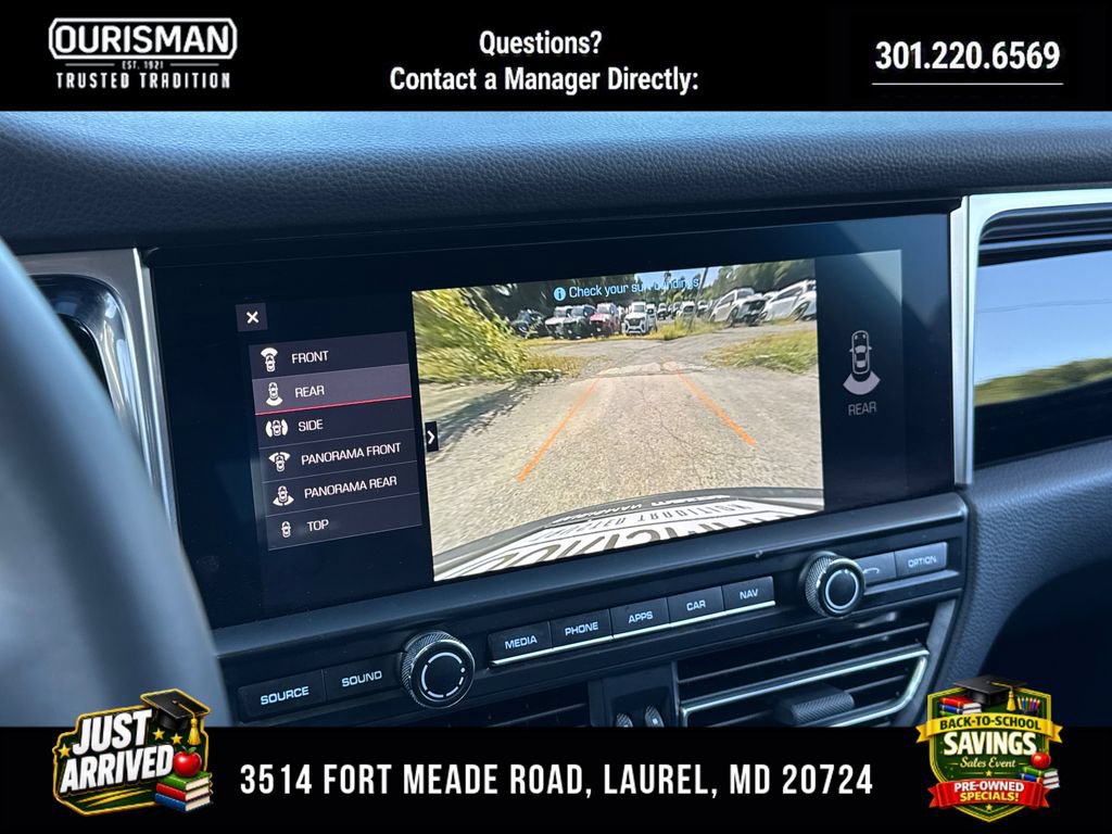 Used 2021 Porsche Macan AWD/4WD image 12