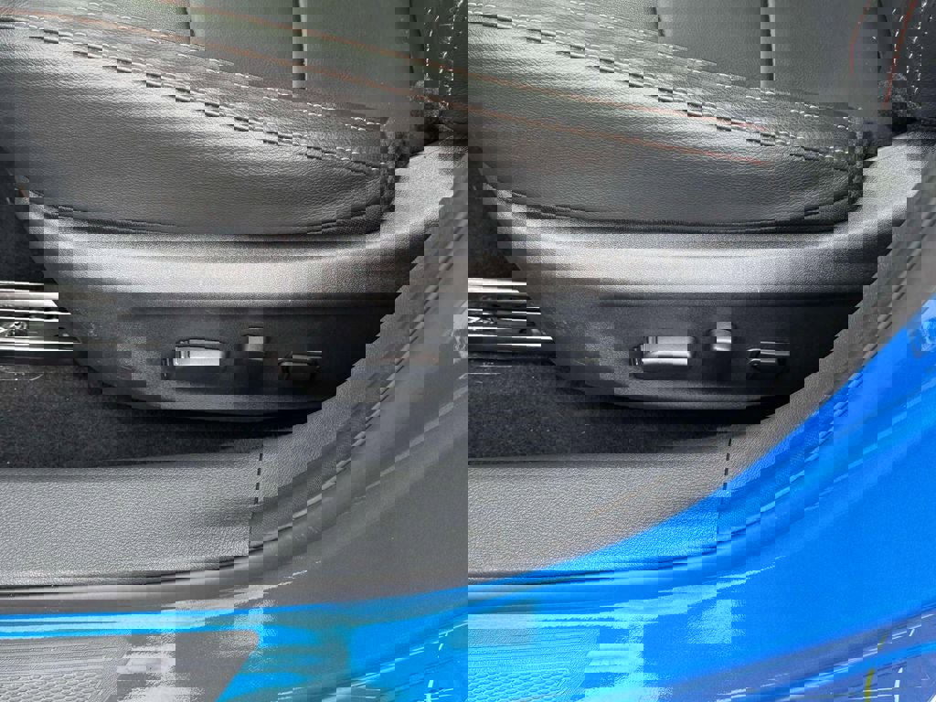 Used 2024 Nissan Sentra SR w/ SR Premium Package image 19