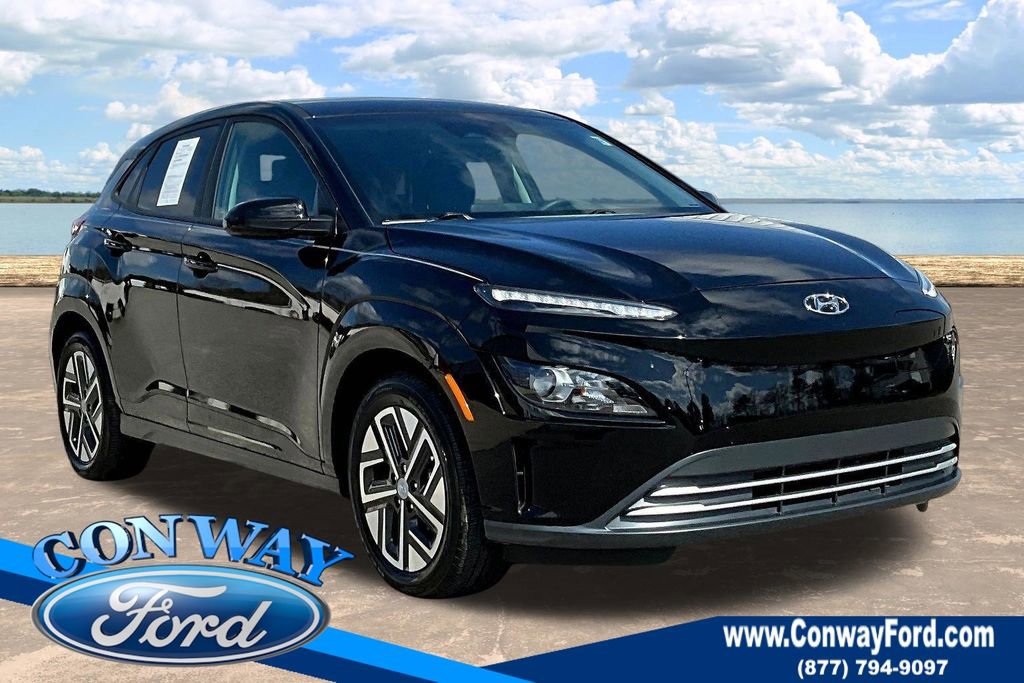 Used 2023 Hyundai Kona SE image 1