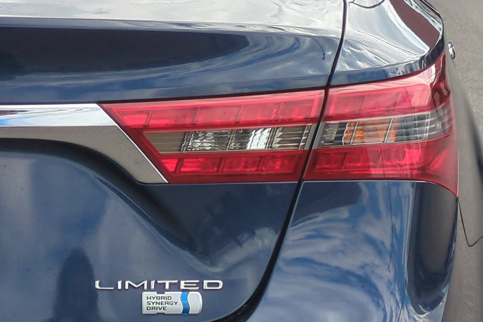 Used 2016 Toyota Avalon XLE Plus FWD image 49
