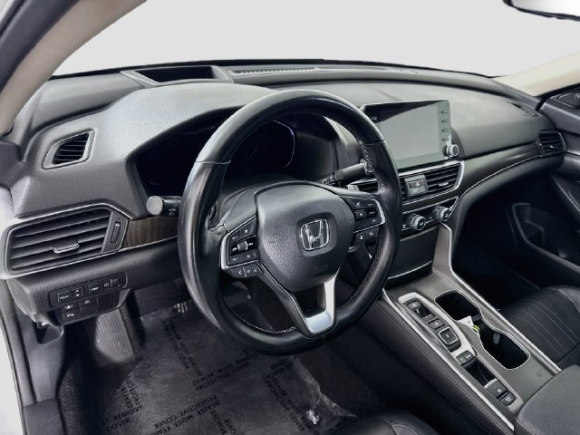 Used 2021 Honda Accord Touring image 9