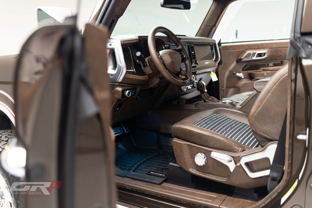 Used 2025 Ford Bronco Badlands image 19