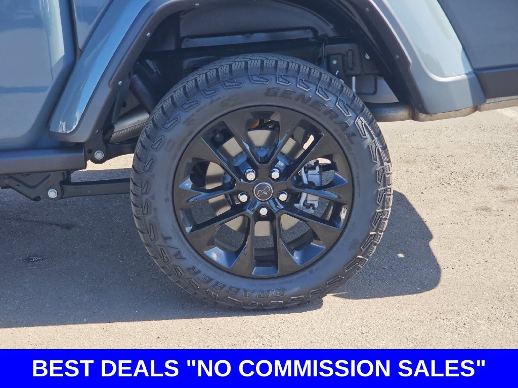 Used 2025 Jeep Gladiator Sport AWD/4WD image 36