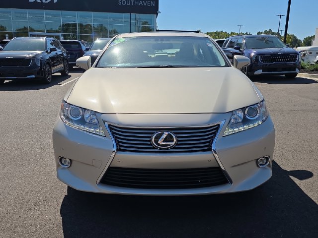 Used 2015 Lexus ES 350 w/ Luxury Package FWD image 8