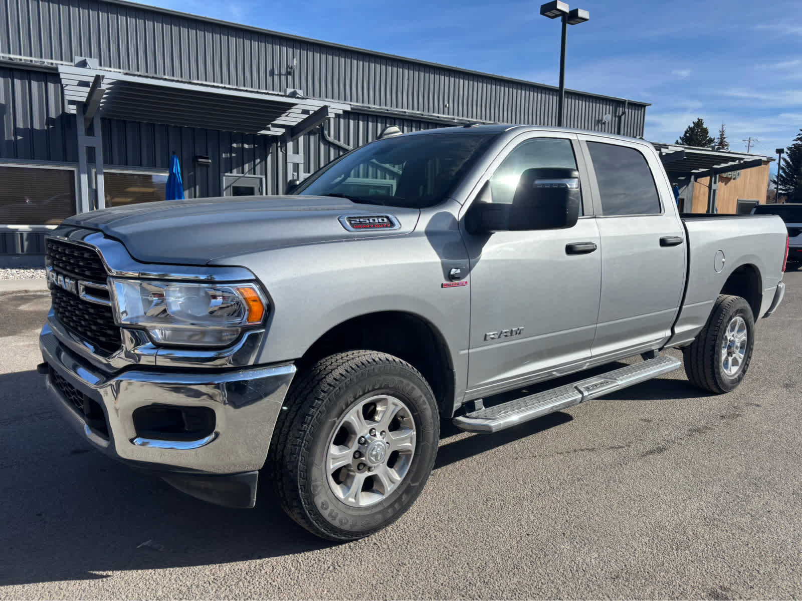 Used 2024 RAM 2500 Big Horn AWD/4WD image 3