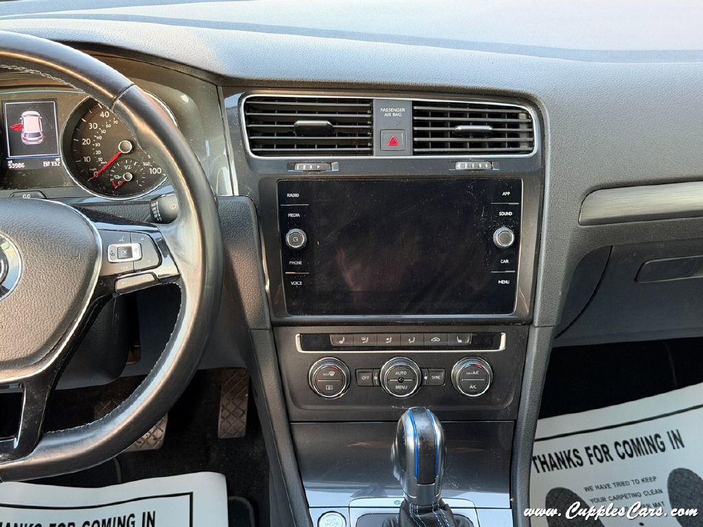 Used 2019 Volkswagen e-Golf SE w/ Driver Assistance Package FWD image 17