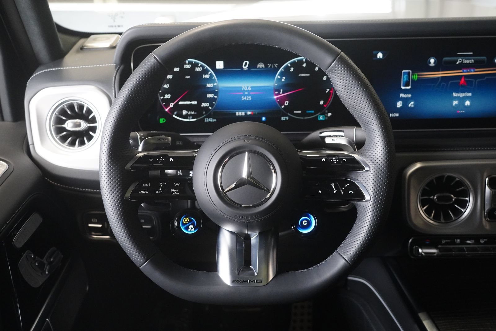 Certified 2026 Mercedes-Benz G 63 AMG 4MATIC image 14