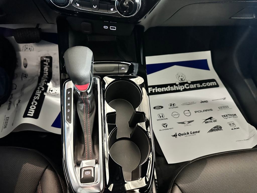 Used 2025 Chevrolet Trax RS w/ Sunroof Package image 21