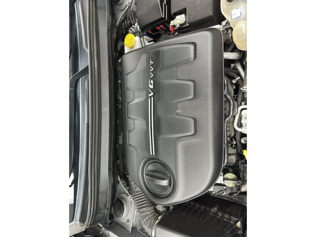 Used 2022 Jeep Cherokee Trailhawk AWD/4WD image 19