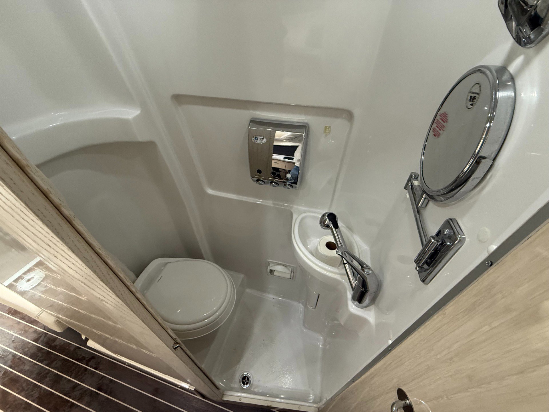 Used 2017 Mercedes-Benz Sprinter 3500 image 62