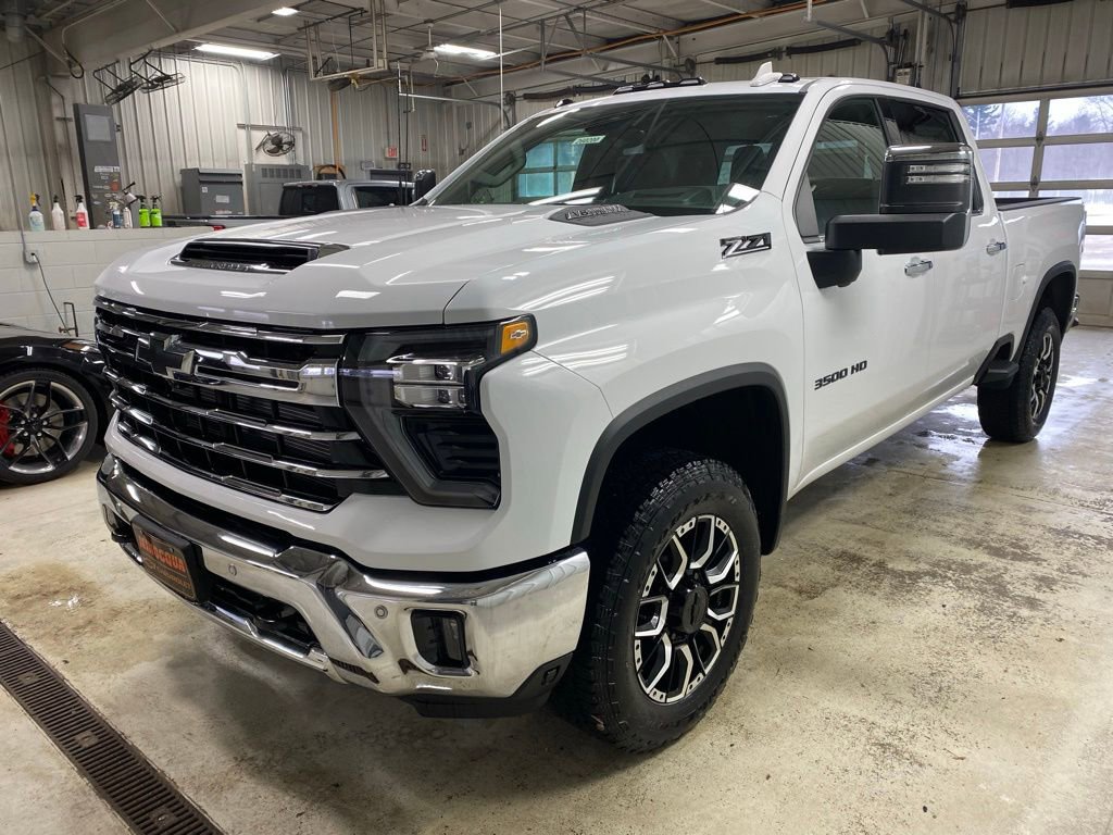 New 2026 Chevrolet Silverado 3500 LTZ w/ LTZ Plus Package image 5