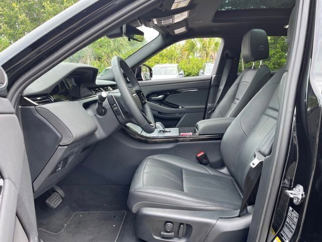 Used 2024 Land Rover Range Rover Evoque S AWD/4WD image 8