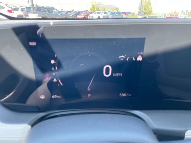 Used 2024 Buick Encore GX Avenir w/ Avenir Technology Package image 24