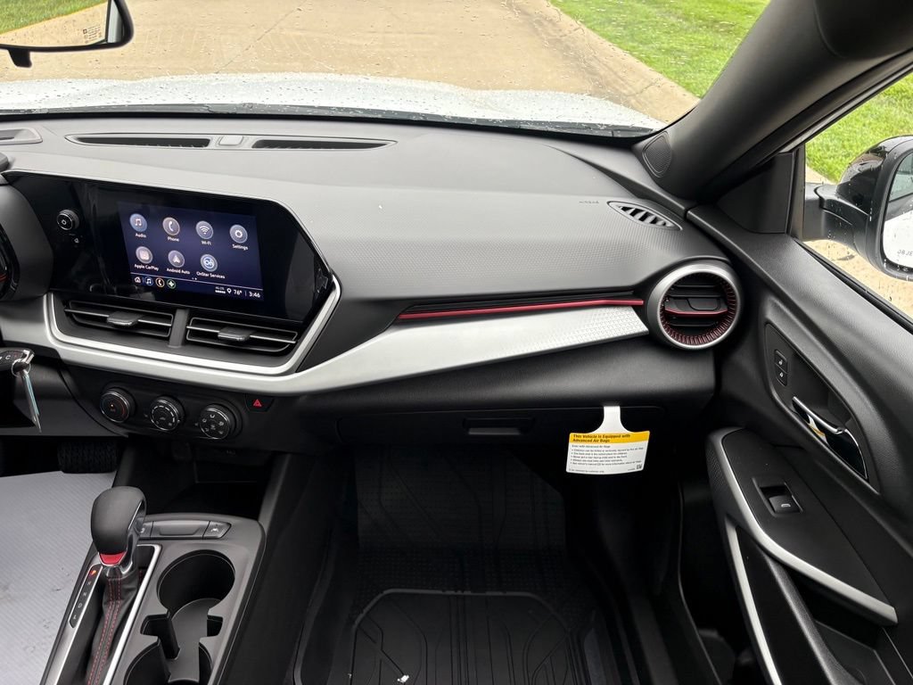 New 2026 Chevrolet Trax RS w/ Sunroof Package FWD image 31